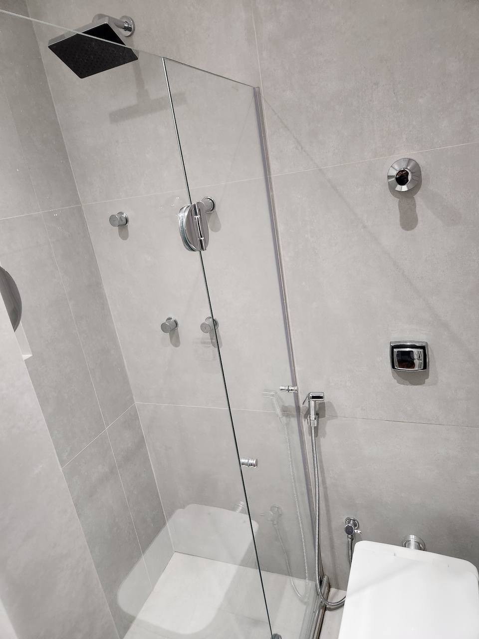 Modern bathroom with rain shower