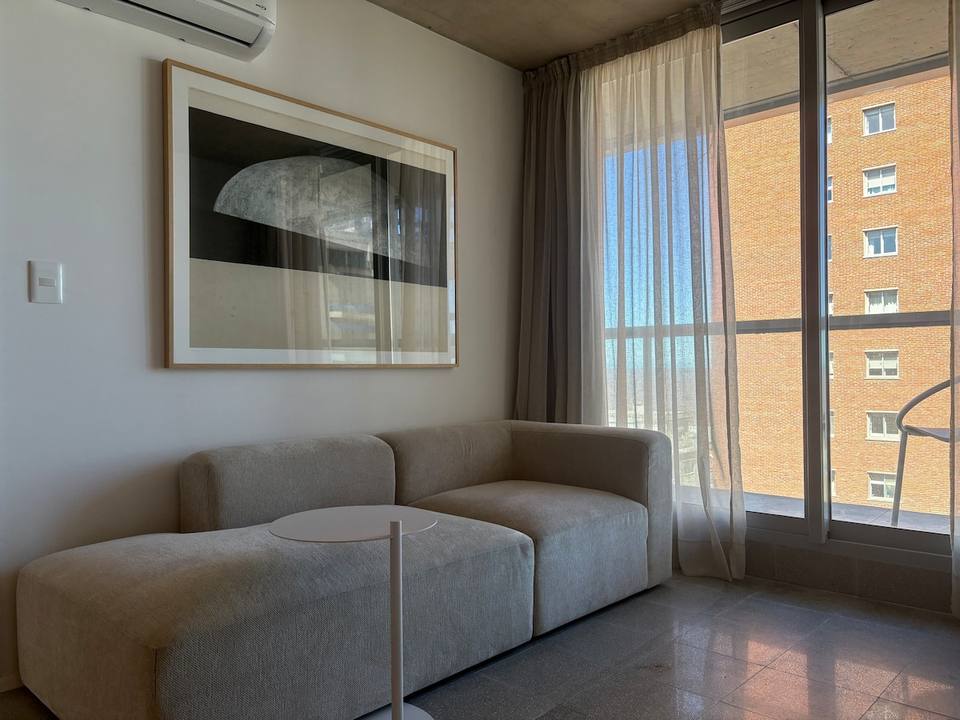 Detalles minimalistas y aire acondicionado