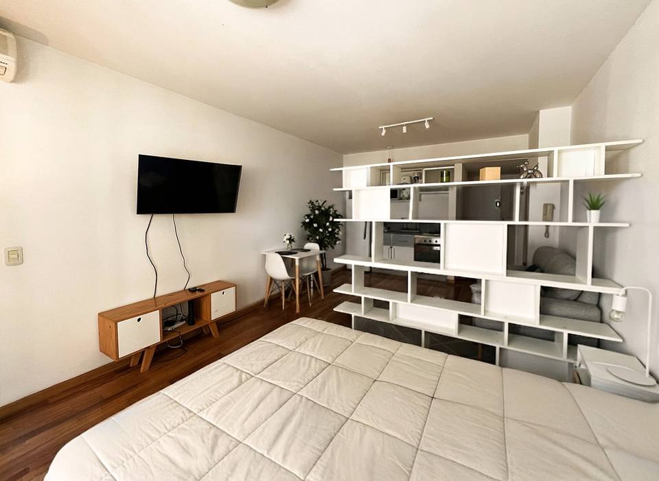 Refinado estudio con pileta en Palermo