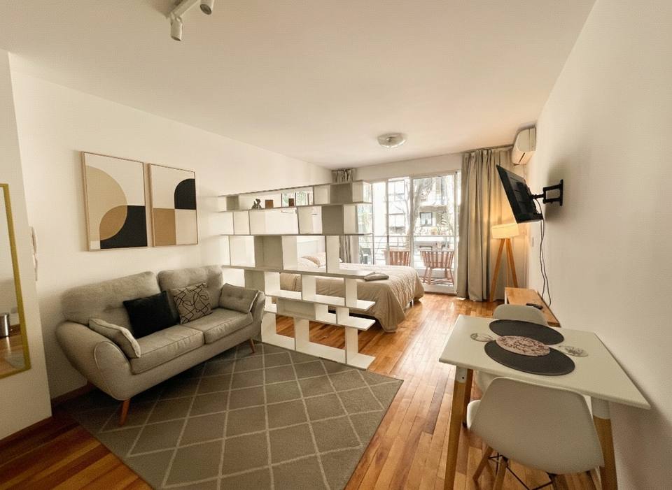 Balcón privado con vista abierta