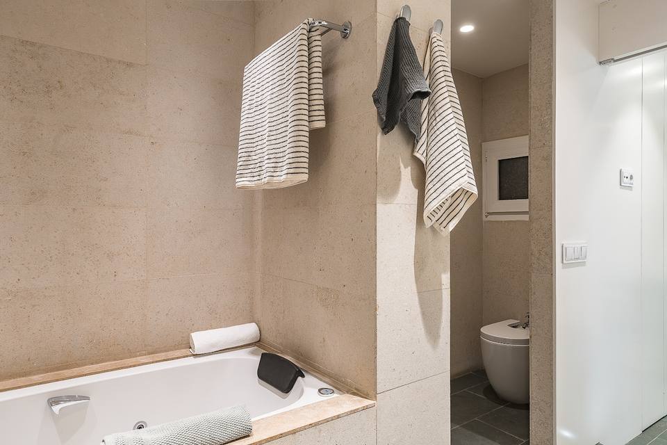 Elegant Designer Retreat in L’Eixample