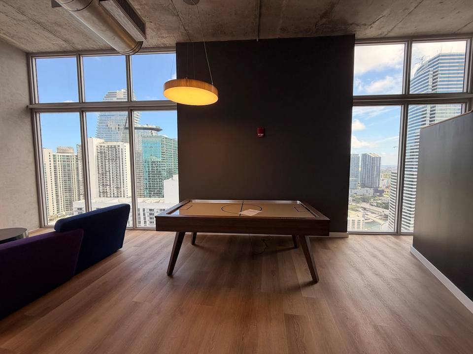Estudio moderno de lujo en el corazón de Brickell