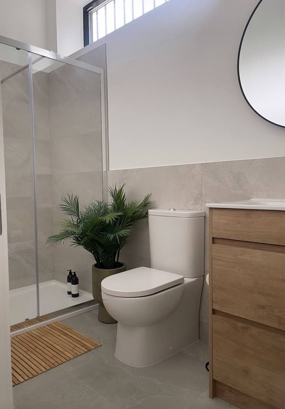 Baño contemporáneo con terminaciones premium