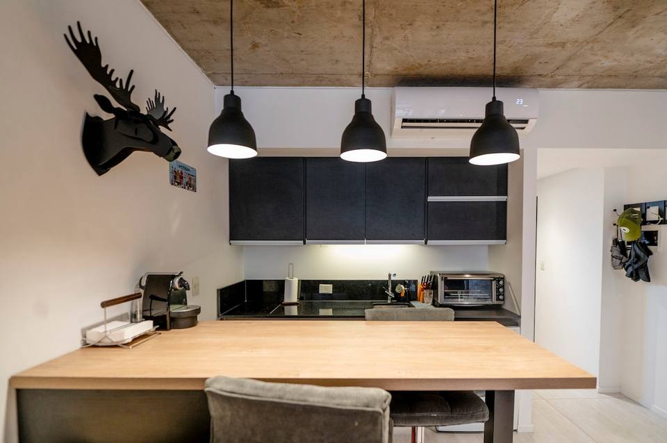 Diseño industrial y confort con jacuzzi en Palermo