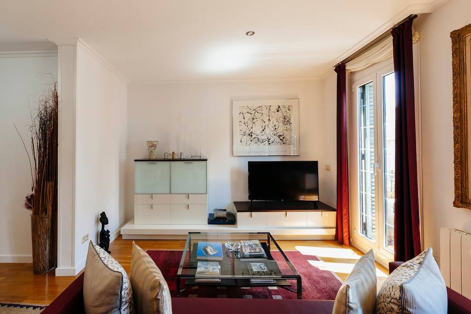 Private balcony overlooking Eixample