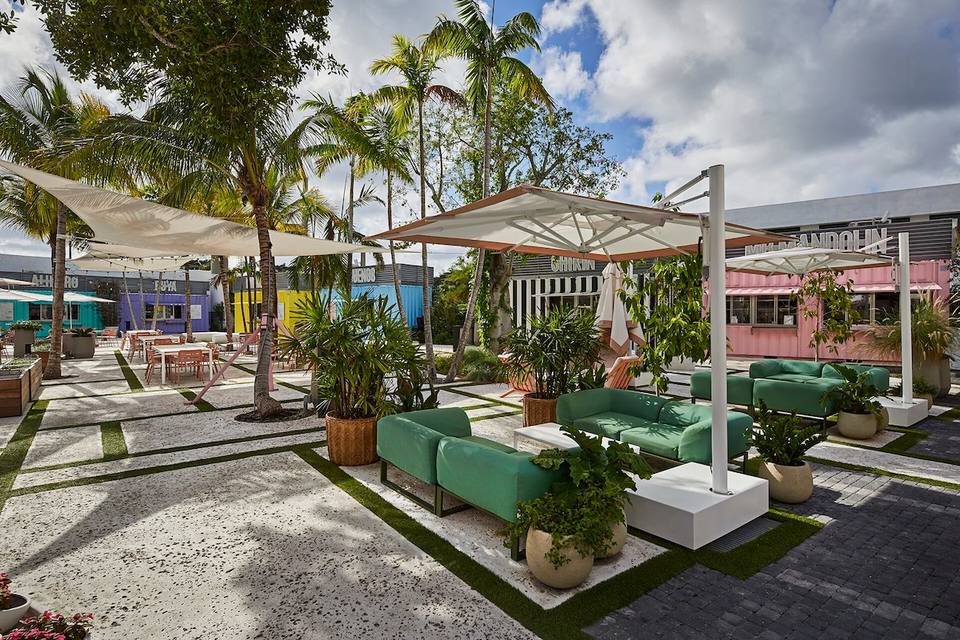 Outdoor common spaces in the complex