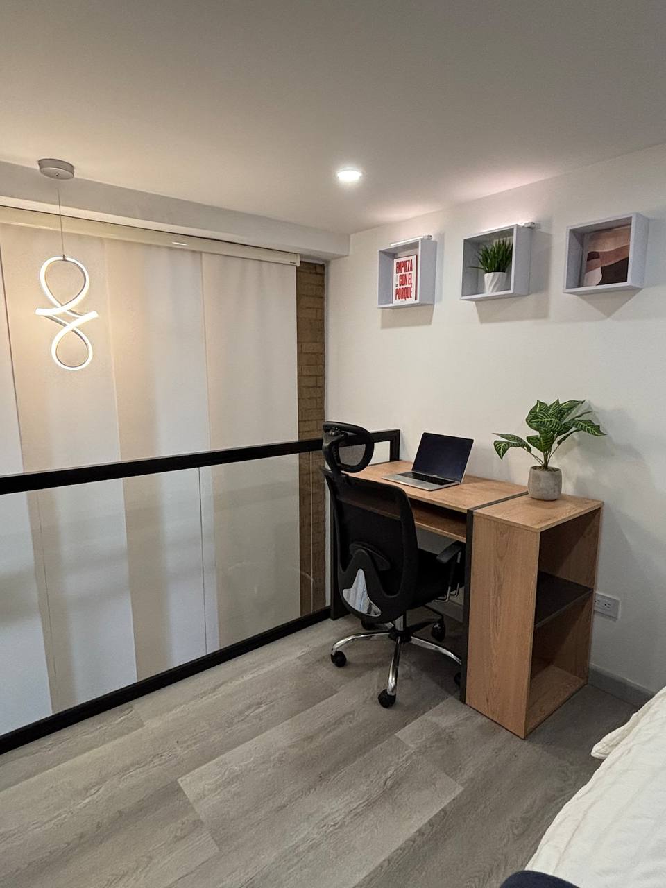 Escritorio ideal para trabajo remoto