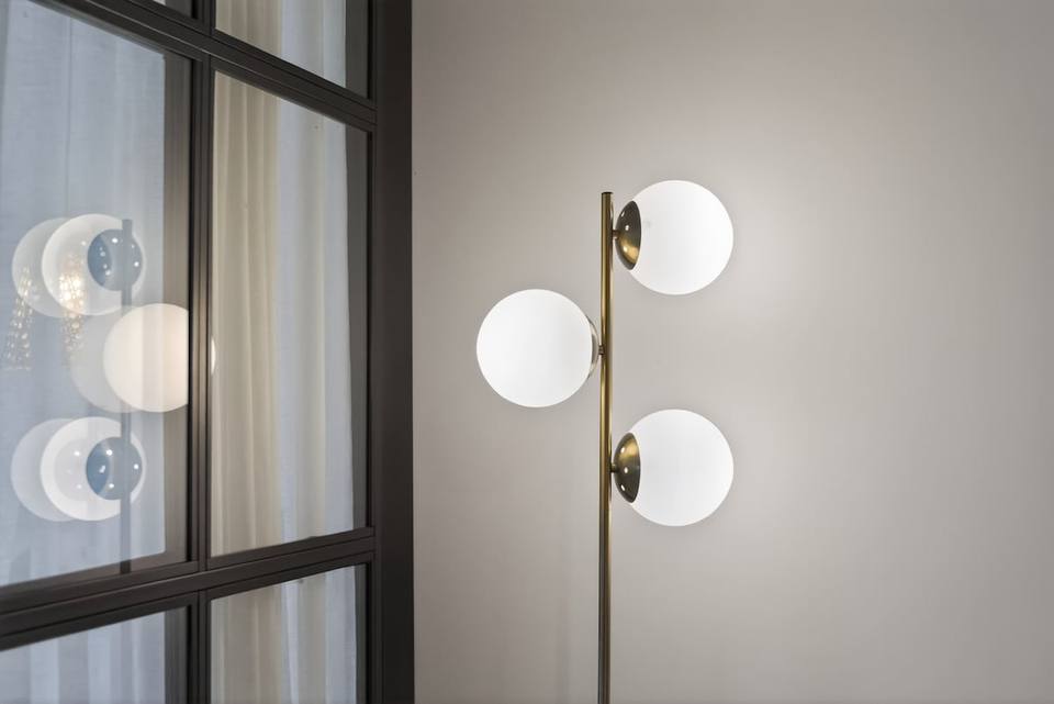 Modern design floor lamp with spheres