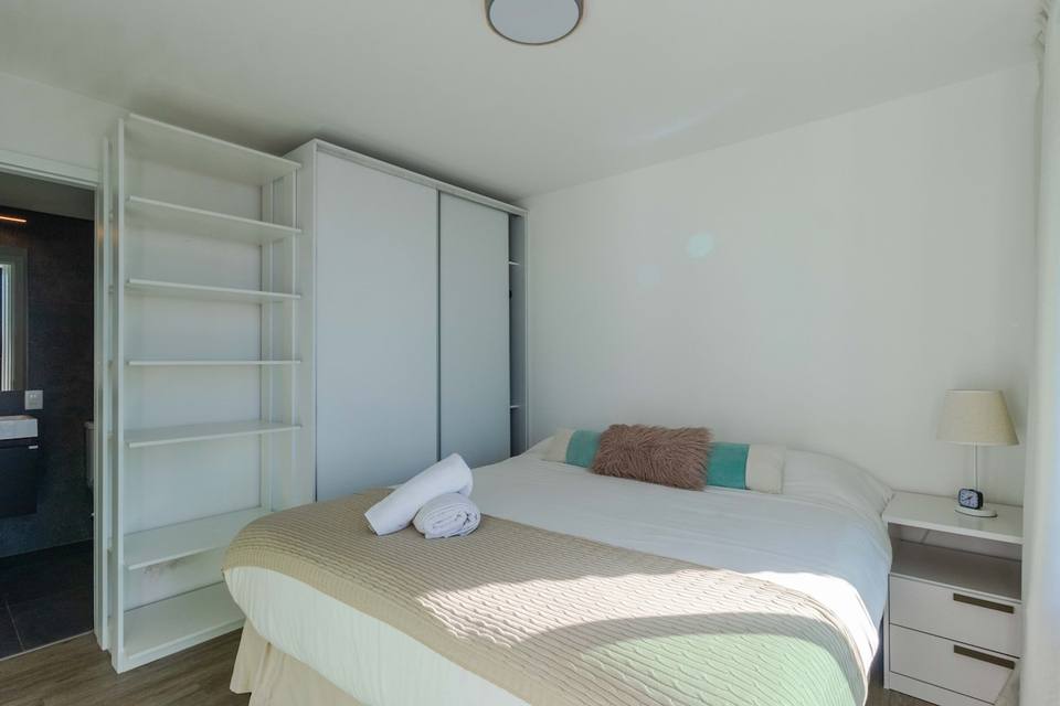 Contemporáneo apartamento con balcón y oficina en Pocitos