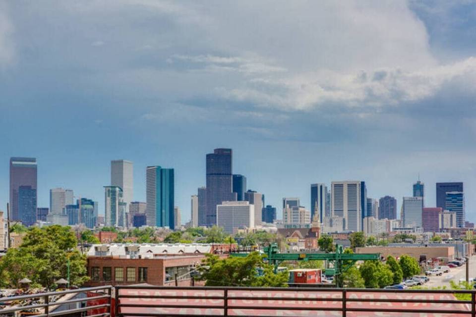 Vistas panorámicas del skyline de Denver