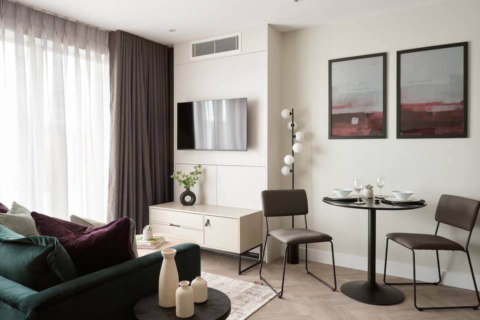 Estudio de diseño moderno en Commercial Road