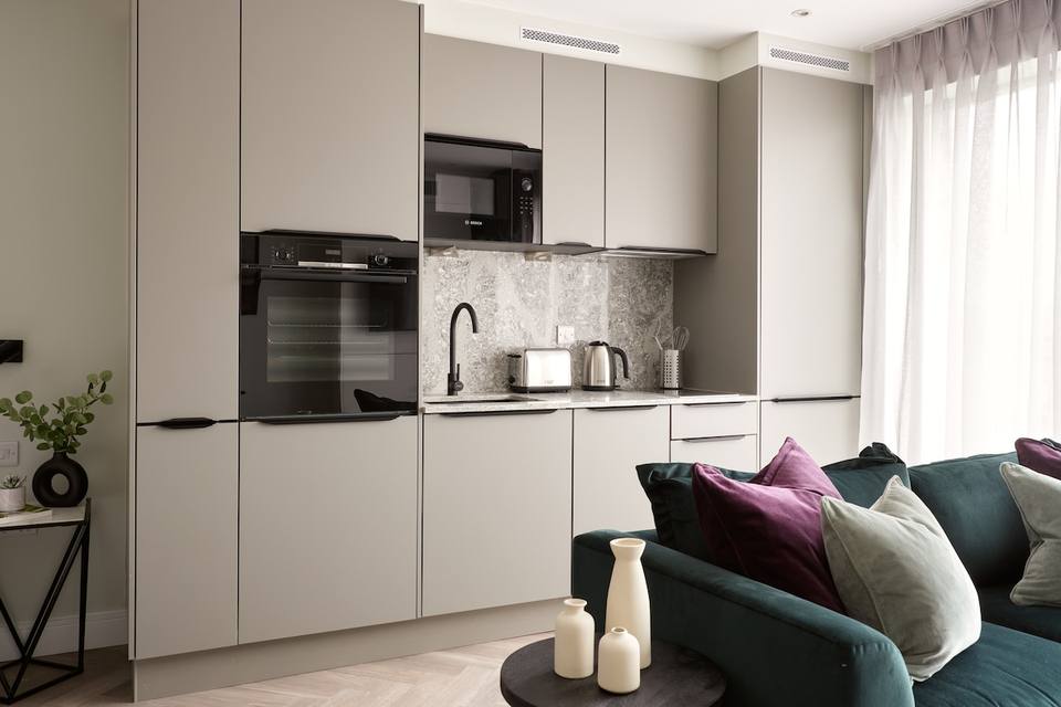 Estudio de diseño moderno en Commercial Road