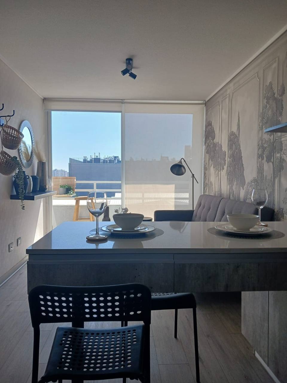 Área de comedor con diseño contemporáneo