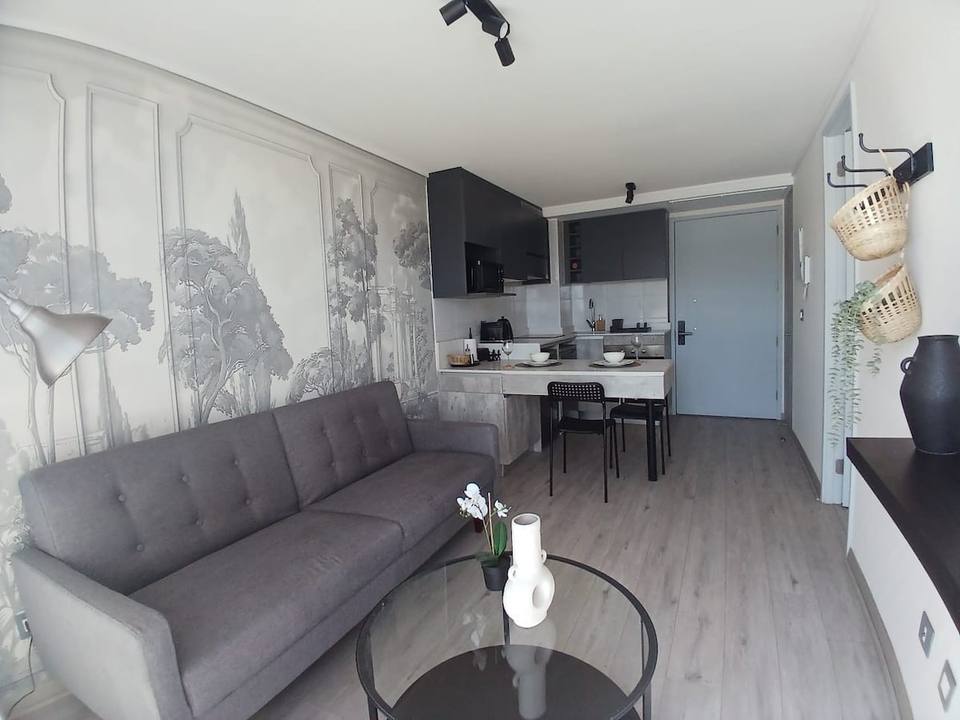 Balcón privado con vista despejada a la ciudad