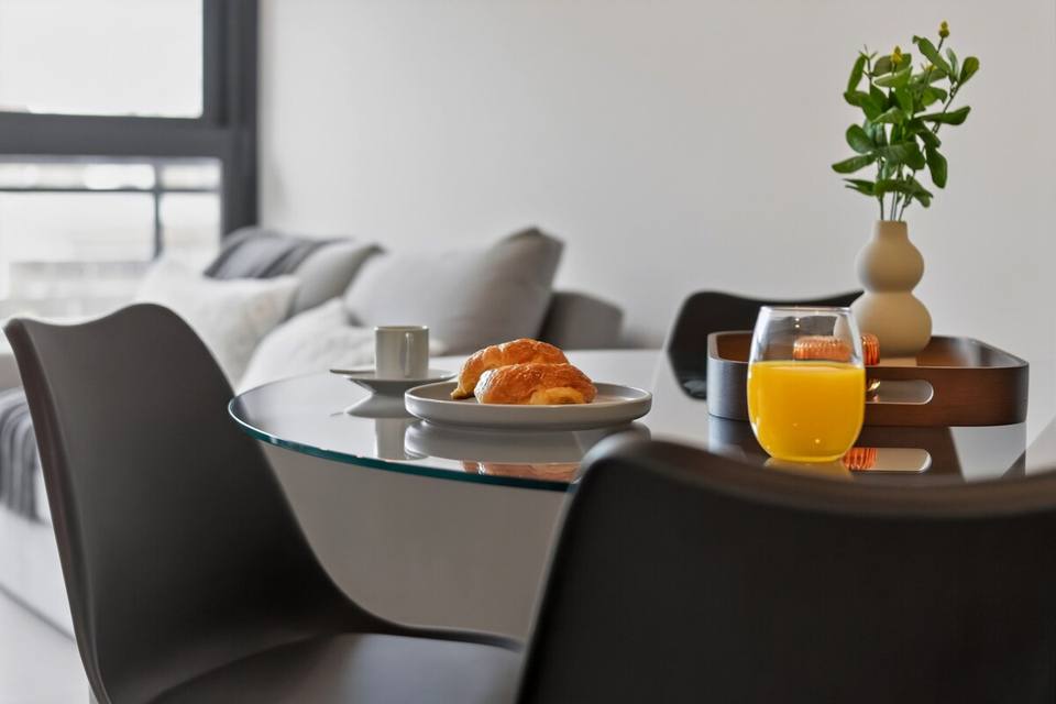 Apartamento moderno a pasos del WTC y Montevideo Shopping