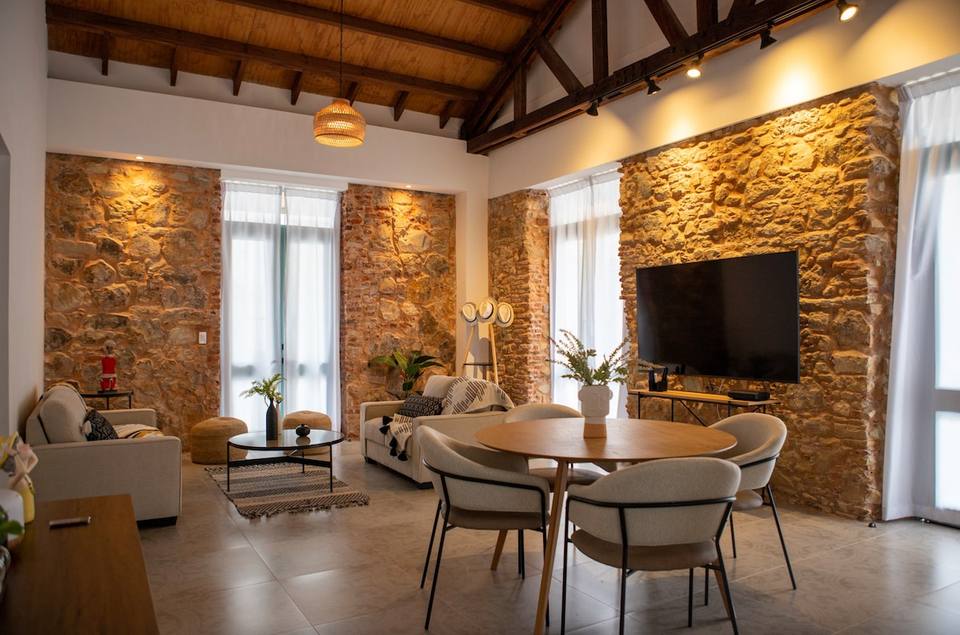 Elegancia histórica y diseño moderno en Casco Viejo