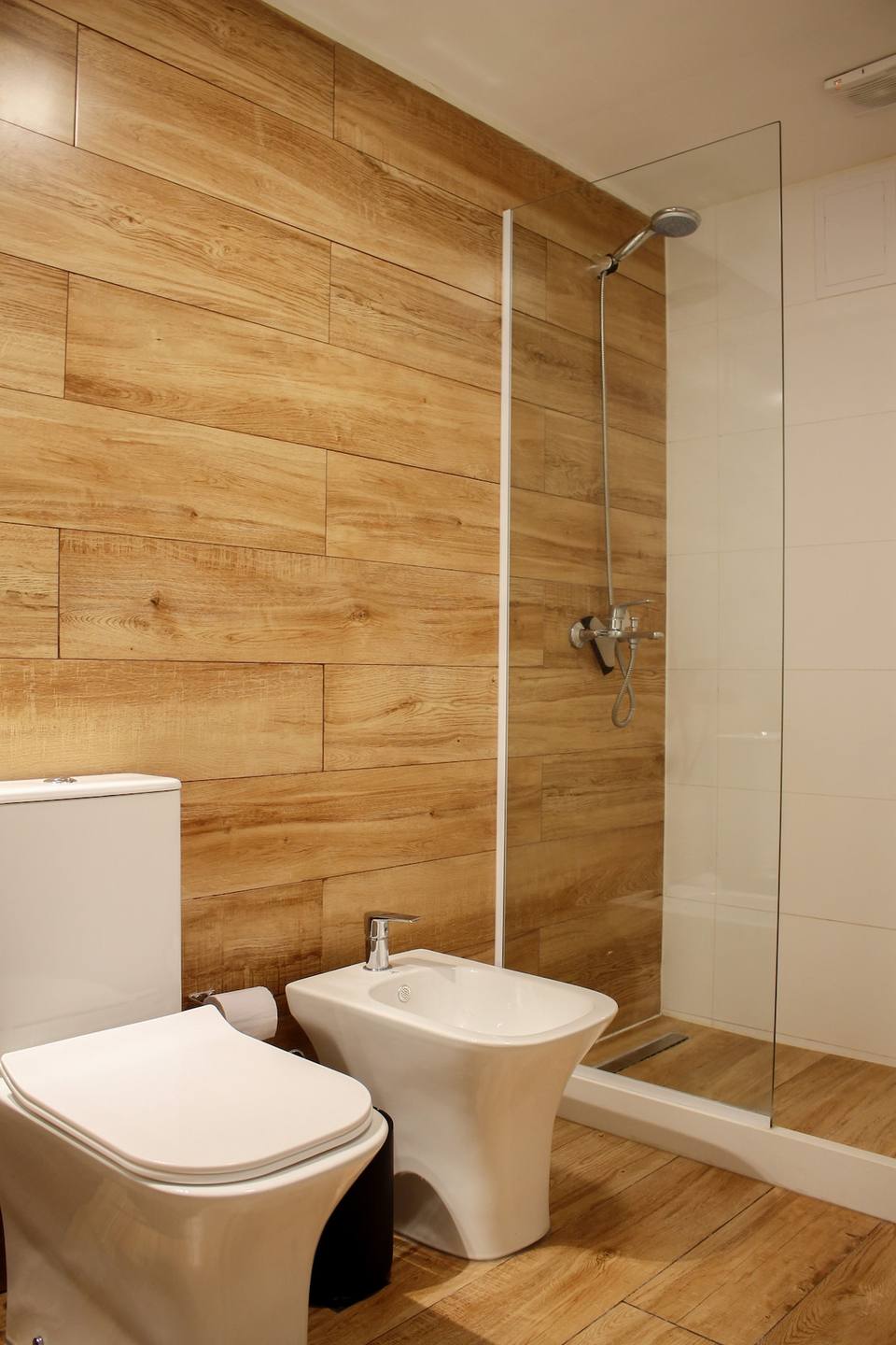 Contemporáneo apartamento con garage próximo a la Rambla