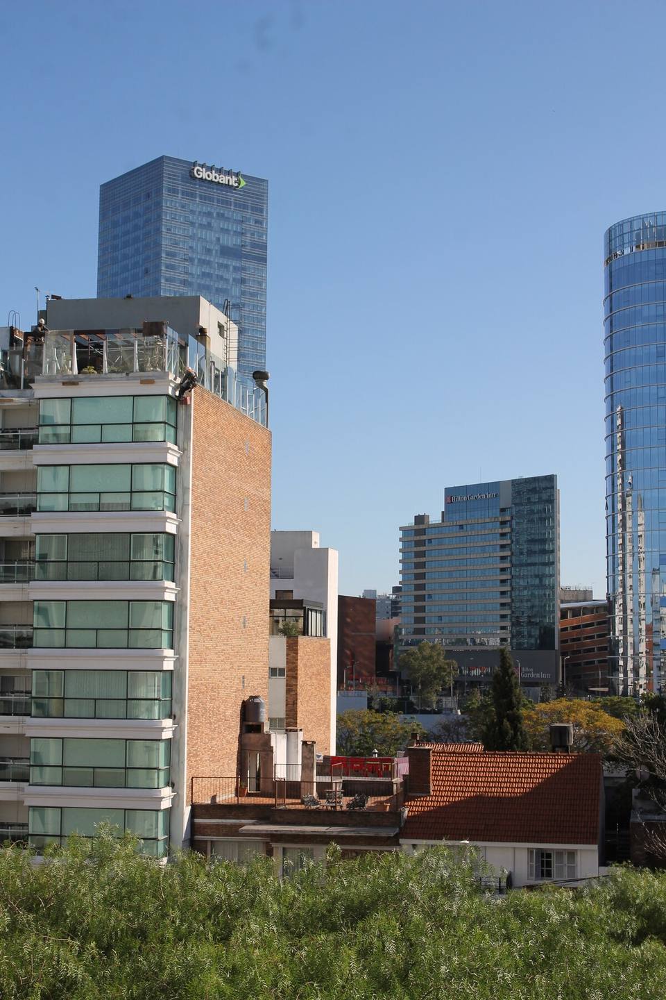 Contemporáneo apartamento con garage próximo a la Rambla