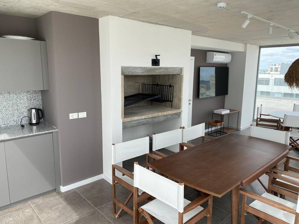Apartamento moderno con piscina climatizada en la Península