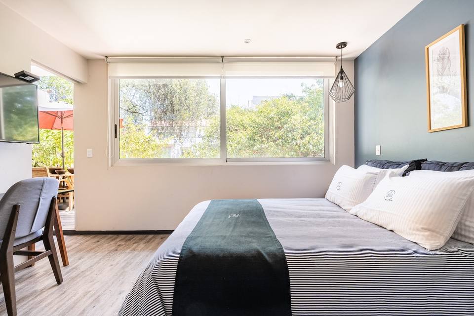 Dormitorio luminoso con vistas