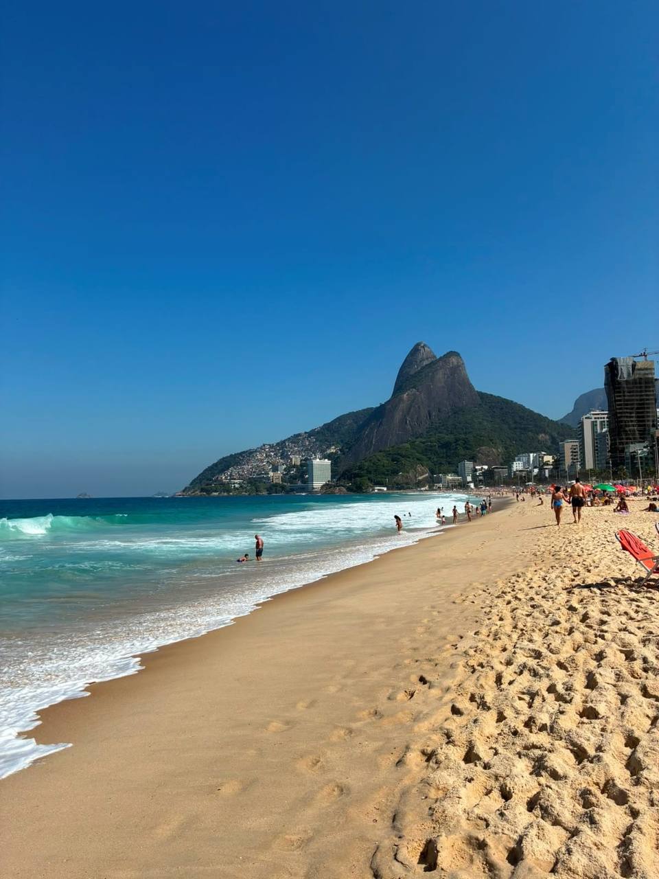 Moderno departamento en Ipanema con pileta y sauna