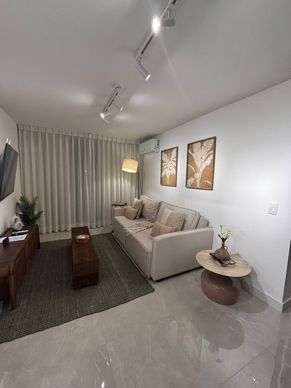 Moderno apartamento en Edificio VIEW2 con cine privado