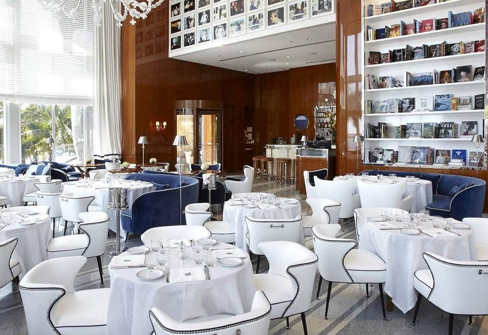 Restaurante y áreas sociales exclusivas