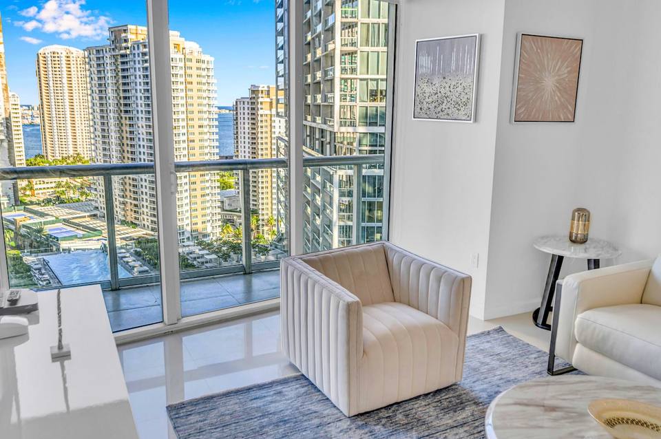 Icon Brickell Moderno con Vistas al Río y Mar