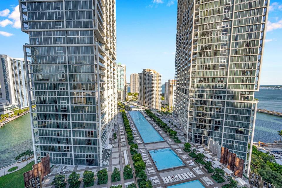 Icon Brickell Moderno con Vistas al Río y Mar