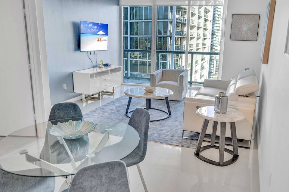 Icon Brickell Moderno con Vistas al Río y Mar