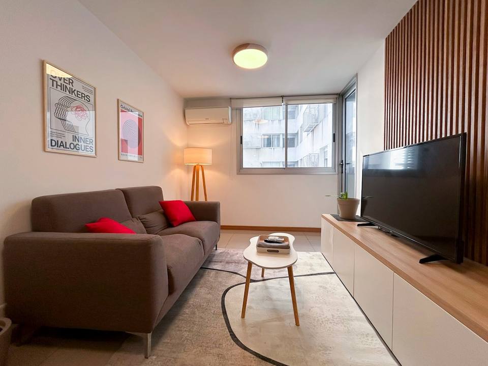 Apartamento moderno con escritorio cerca de la Rambla