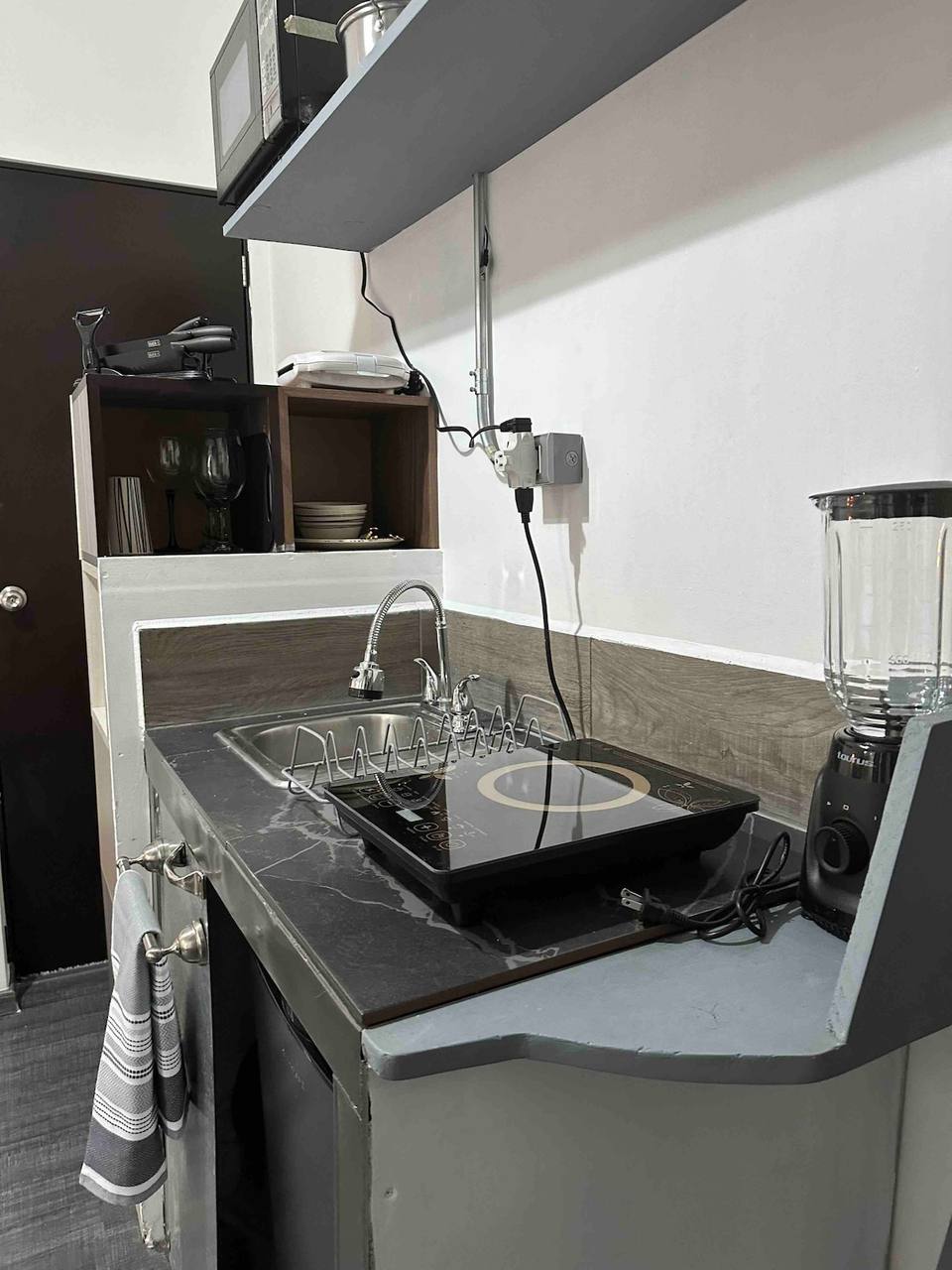 Suite luminosa con balcón privado en la Condesa