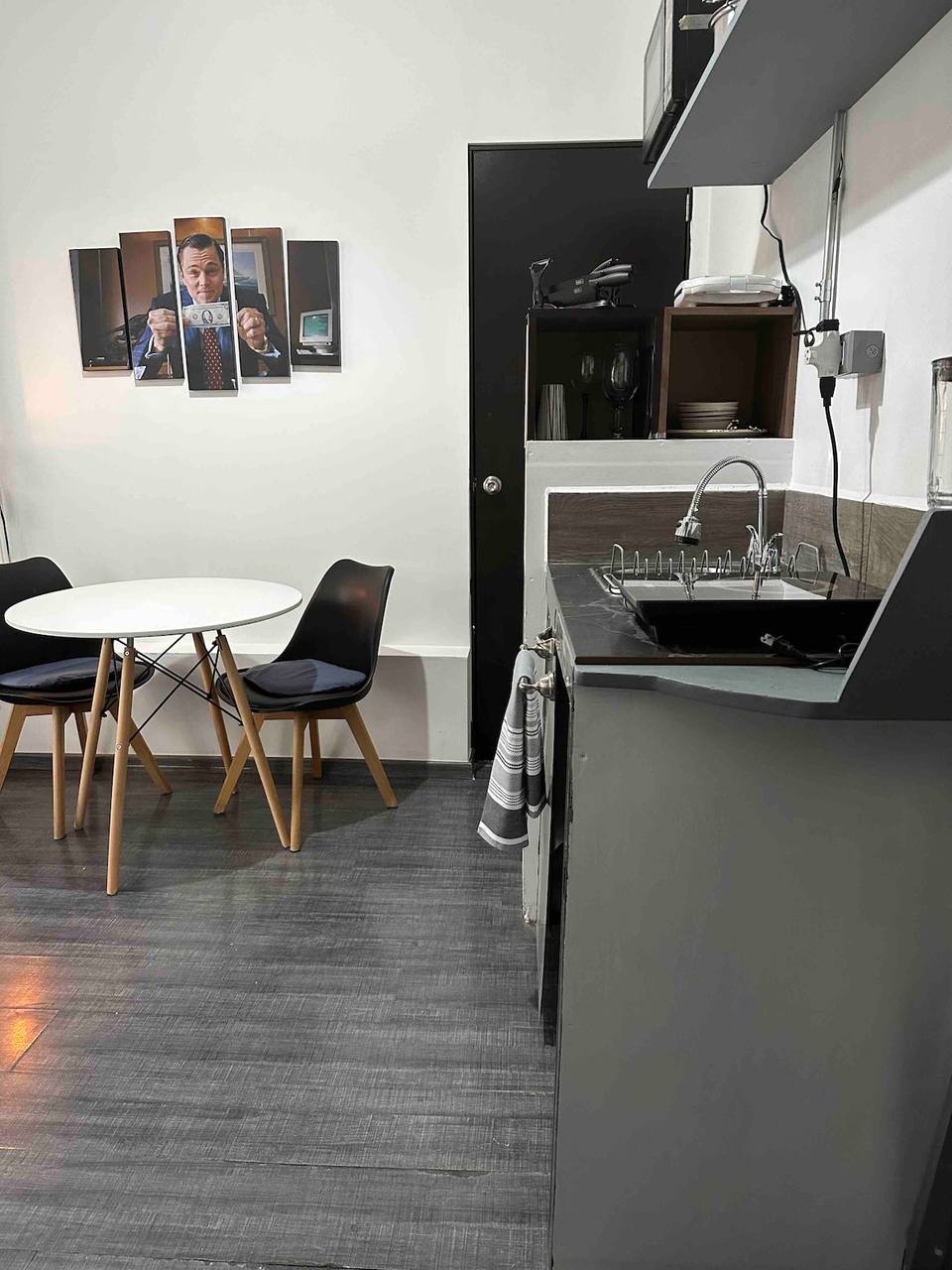 Suite luminosa con balcón privado en la Condesa