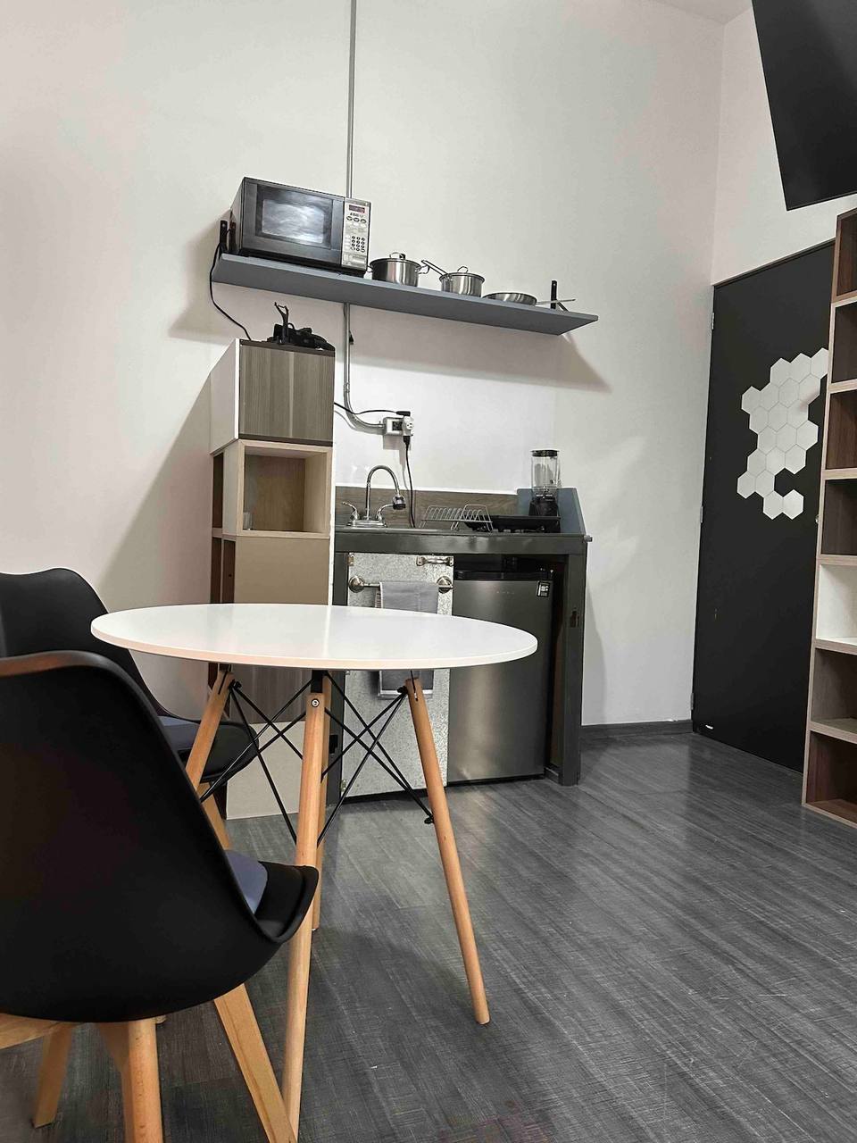 Suite luminosa con balcón privado en la Condesa