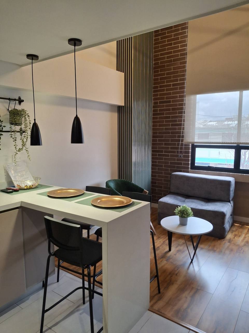 Moderno loft de doble altura cerca del aeropuerto