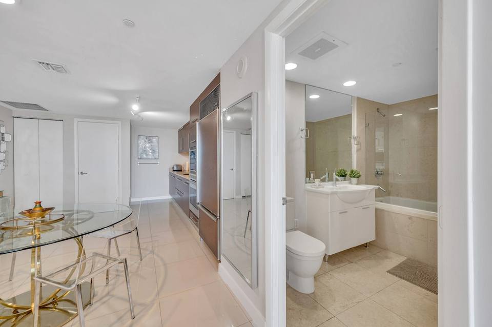 Icon Brickell Piso 37 con Lujo de Resort