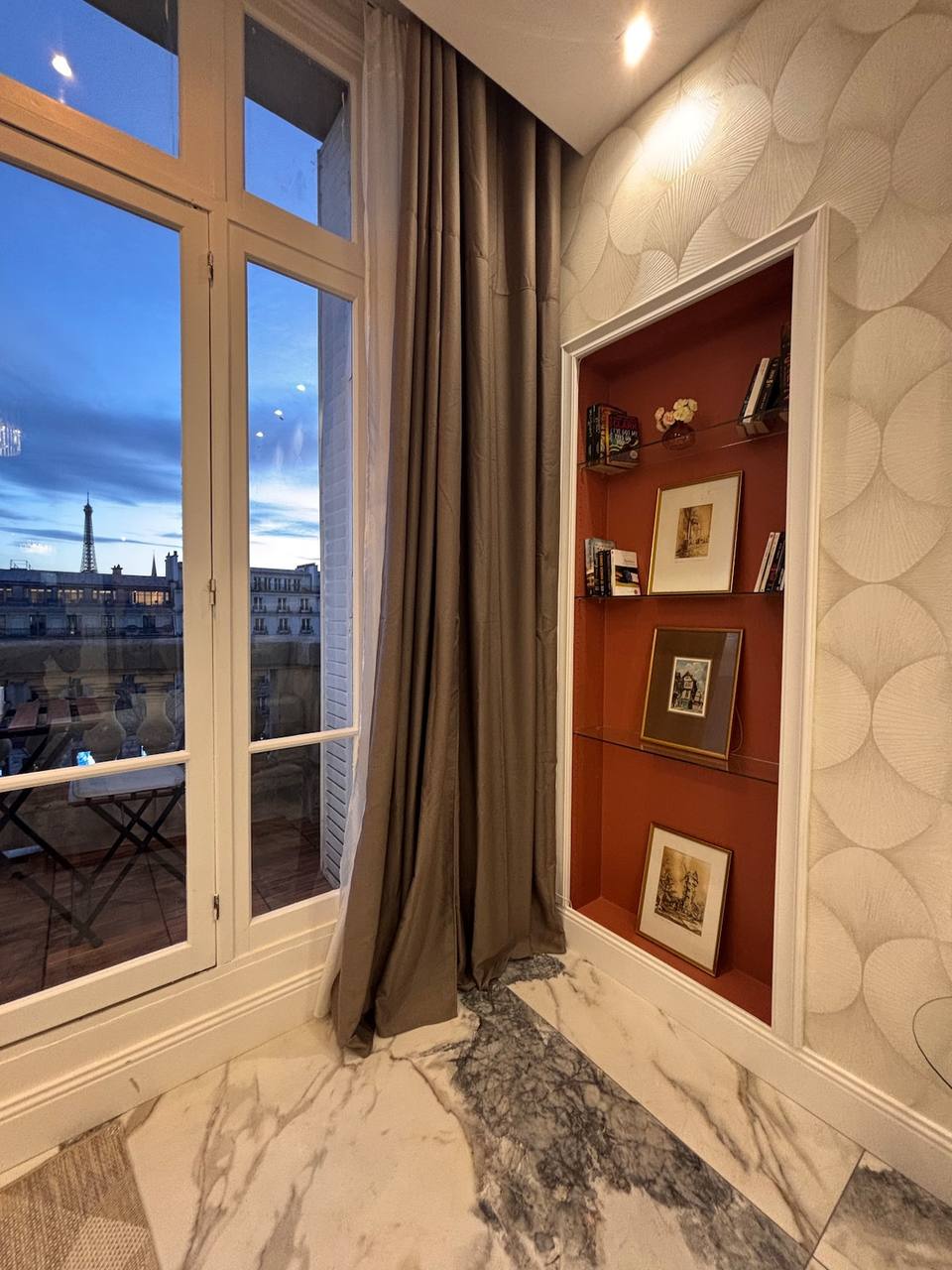 Suite de lujo con vistas a la Torre Eiffel