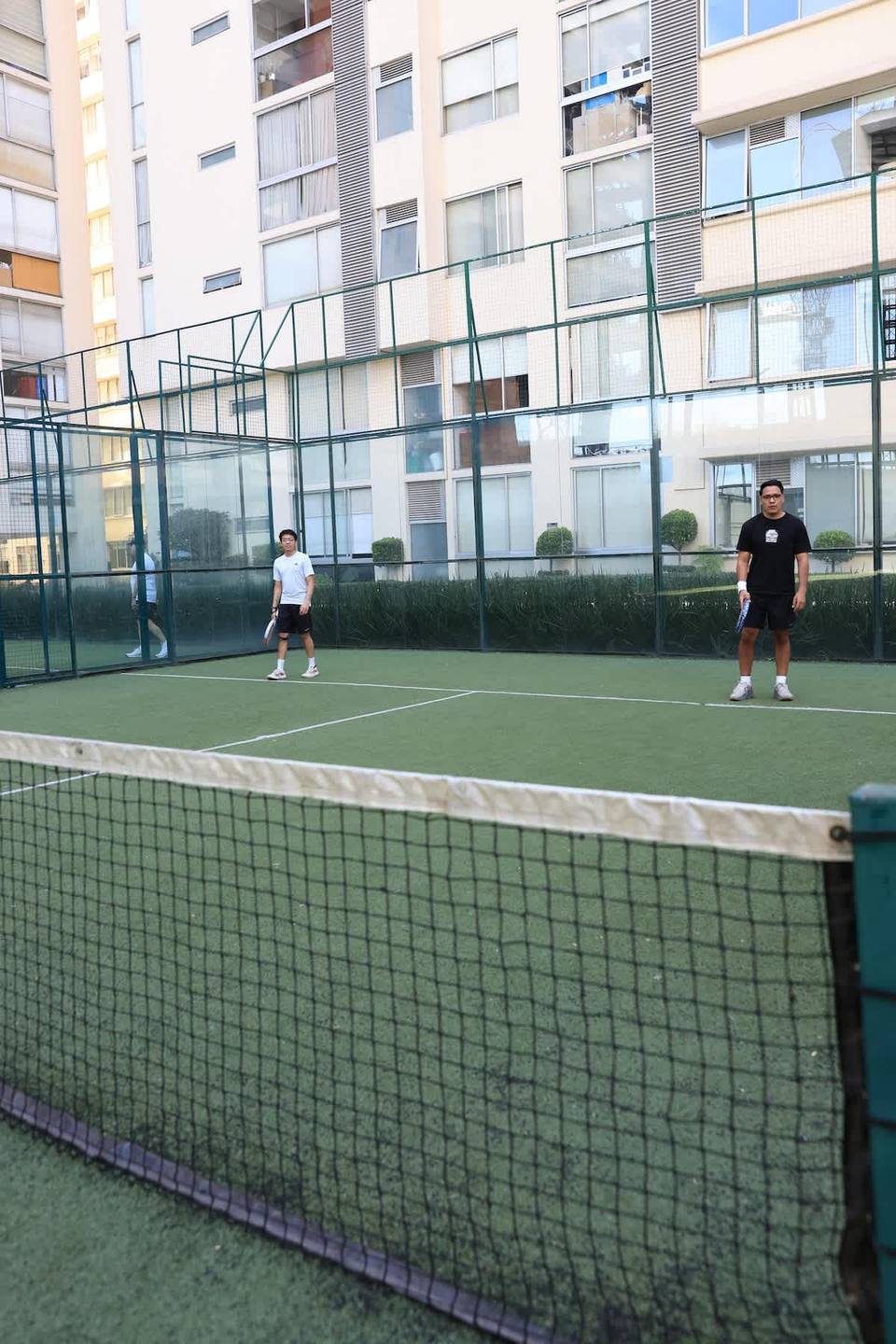 Cancha de pádel disponible en el edificio