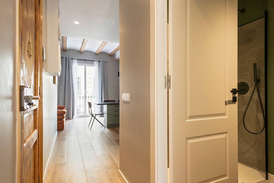 Apartamento moderno y acogedor junto a Plaza España