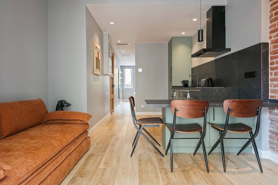 Apartamento moderno y acogedor junto a Plaza España