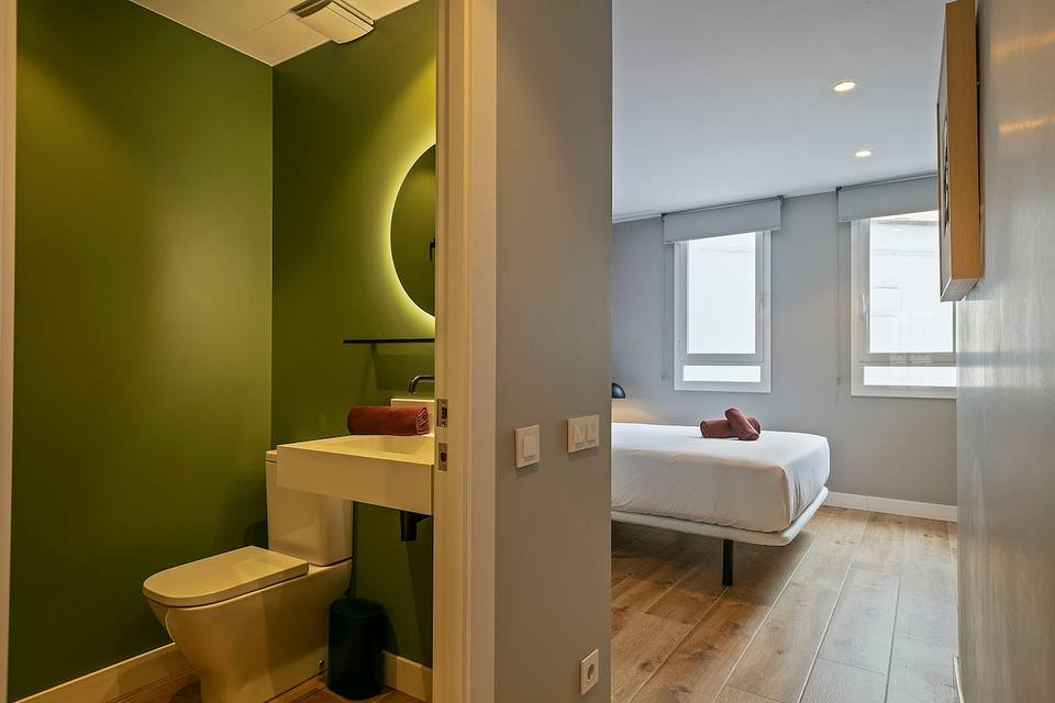Apartamento moderno y acogedor junto a Plaza España