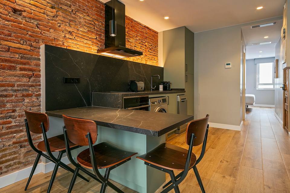 Apartamento moderno y acogedor junto a Plaza España