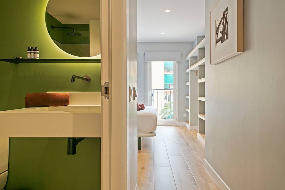 Apartamento moderno y acogedor junto a Plaza España