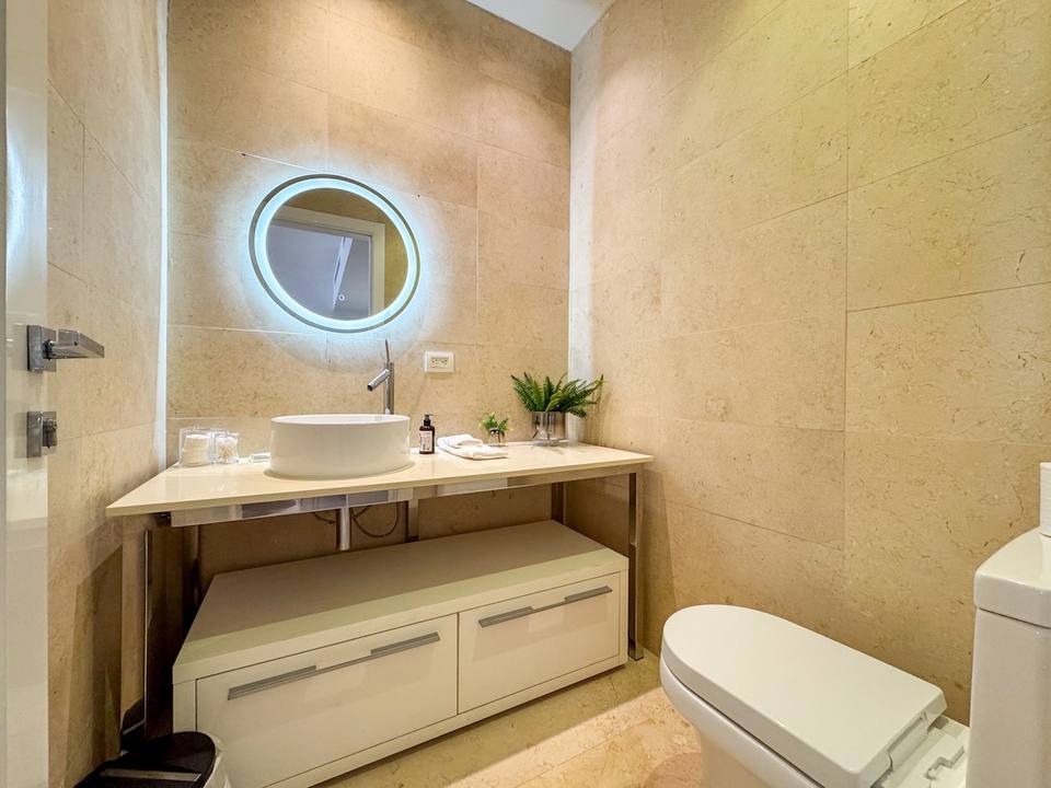 Apartamento de lujo con vistas al mar en Cinta Costera