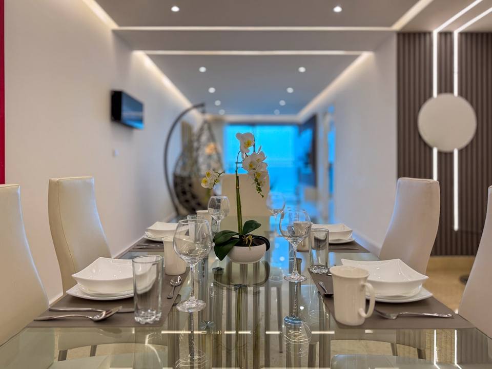 Apartamento de lujo con vistas al mar en Cinta Costera