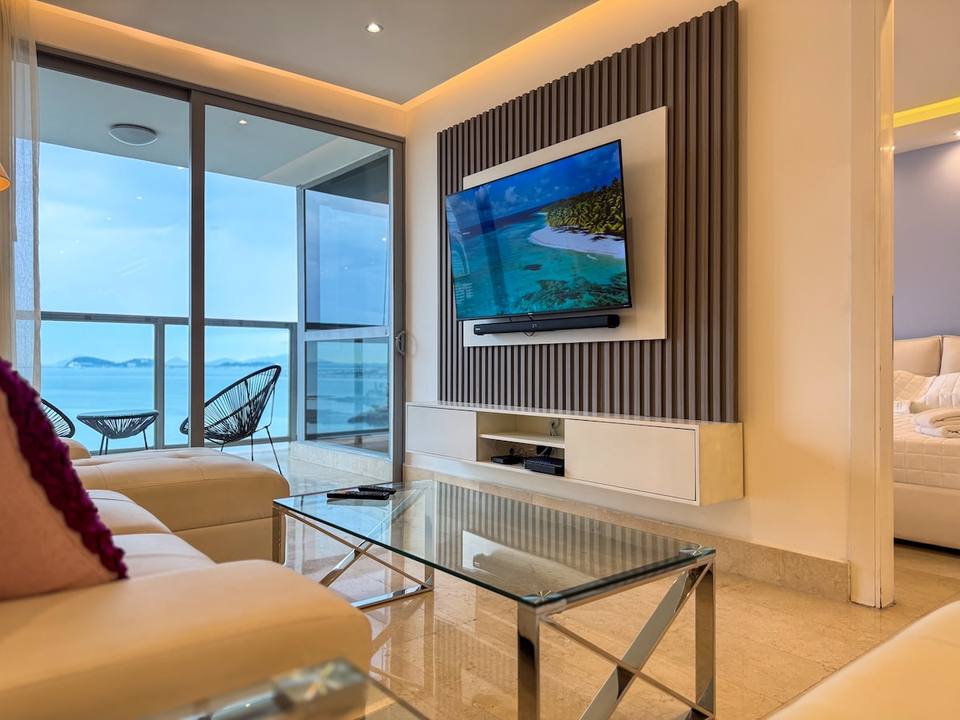Apartamento de lujo con vistas al mar en Cinta Costera