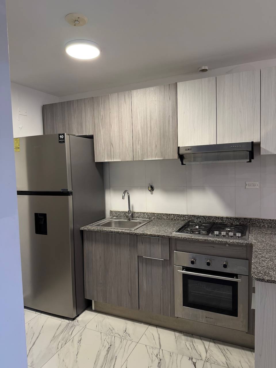 Apartamento moderno con vistas al mar en The Sands