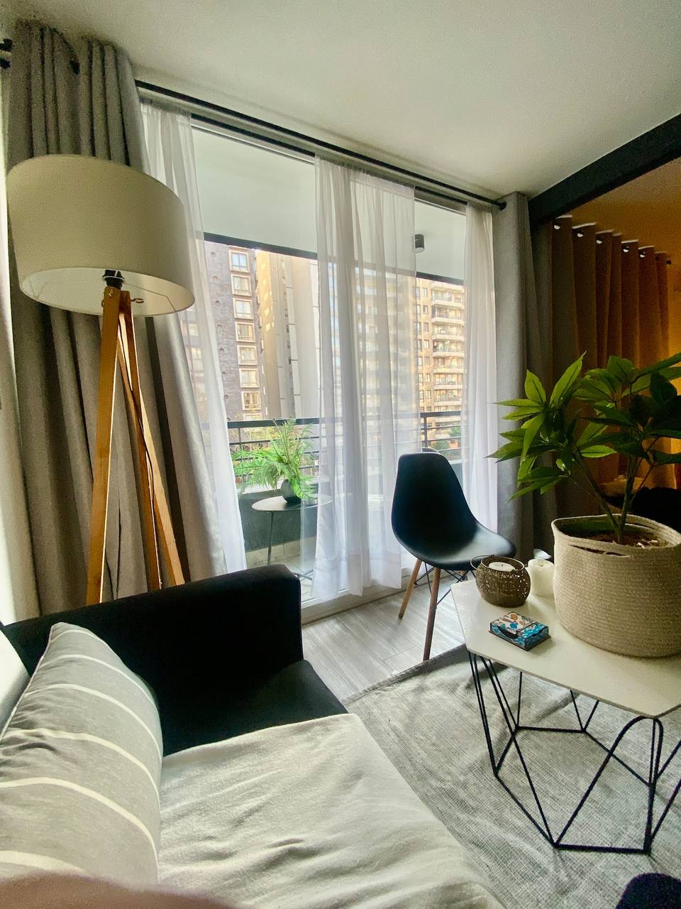 Apartamento moderno y céntrico a pasos del Metro