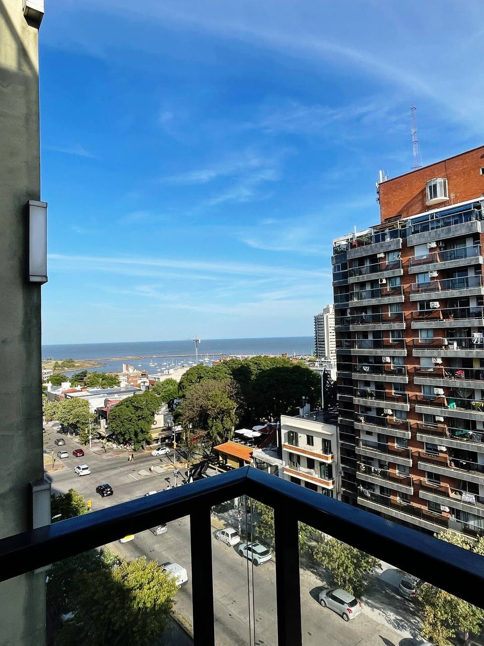Apartamento moderno con vista al mar en Pocitos