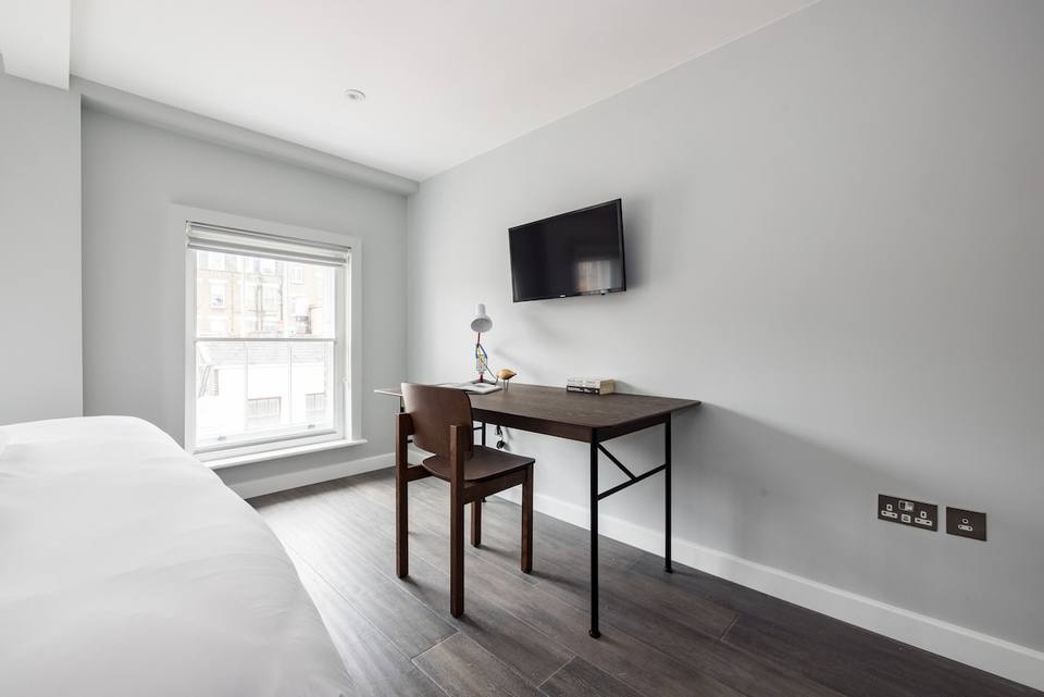 Moderno Dúplex de Diseño en el Corazón de Londres